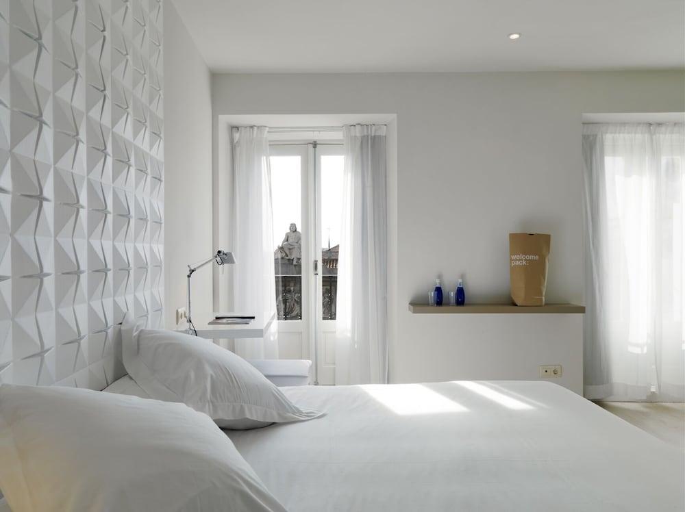 Urbansea Atocha 113 Hotel Madrid Luaran gambar
