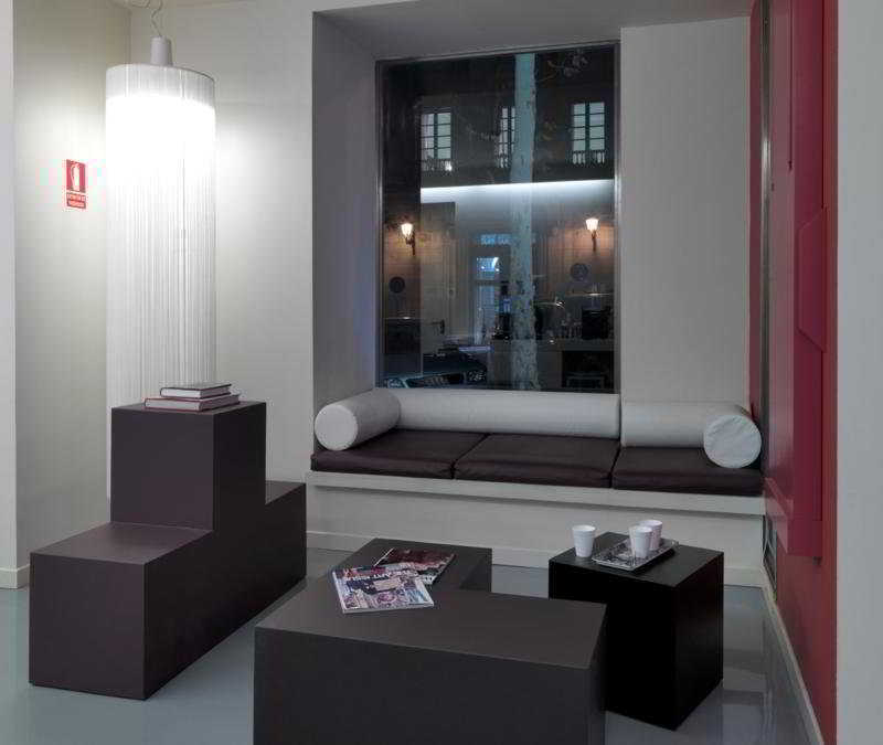 Urbansea Atocha 113 Hotel Madrid Luaran gambar