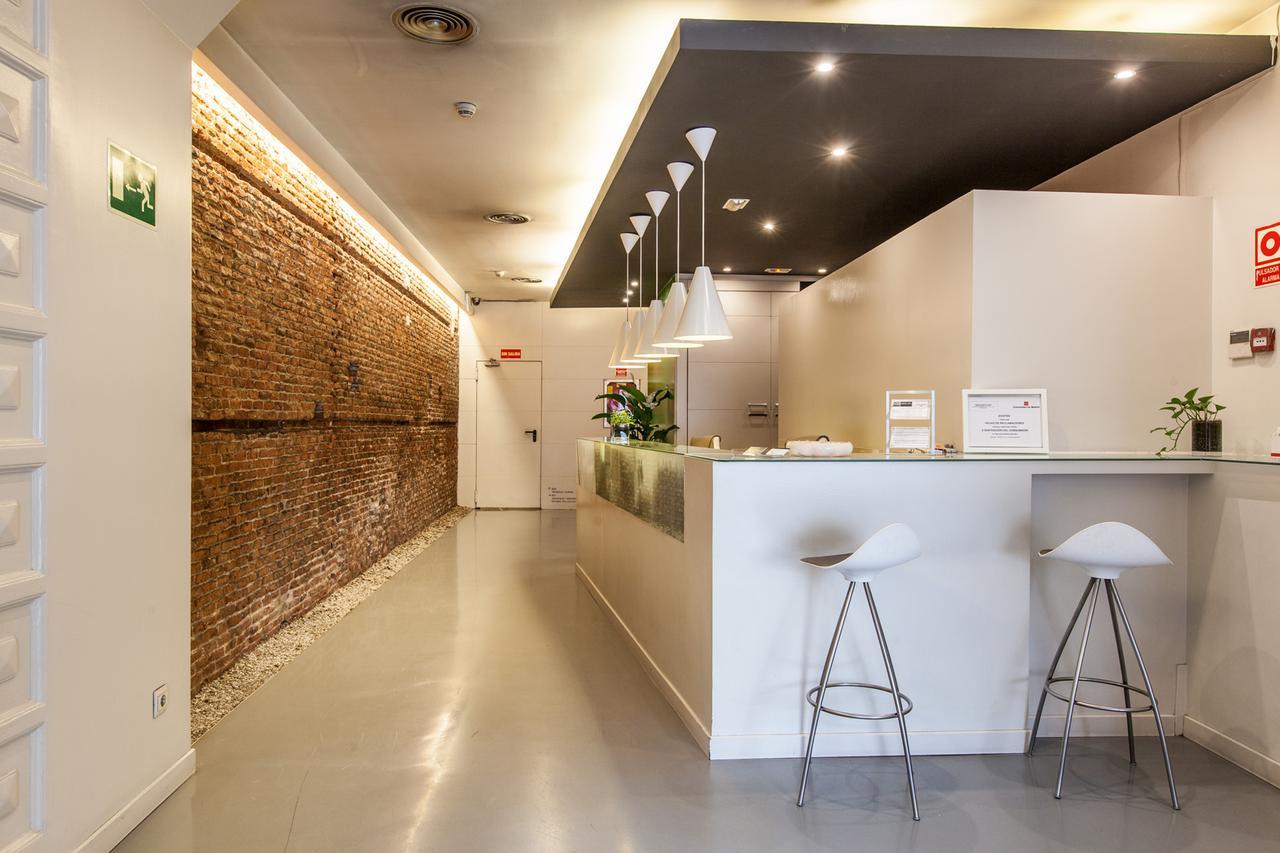 Urbansea Atocha 113 Hotel Madrid Luaran gambar